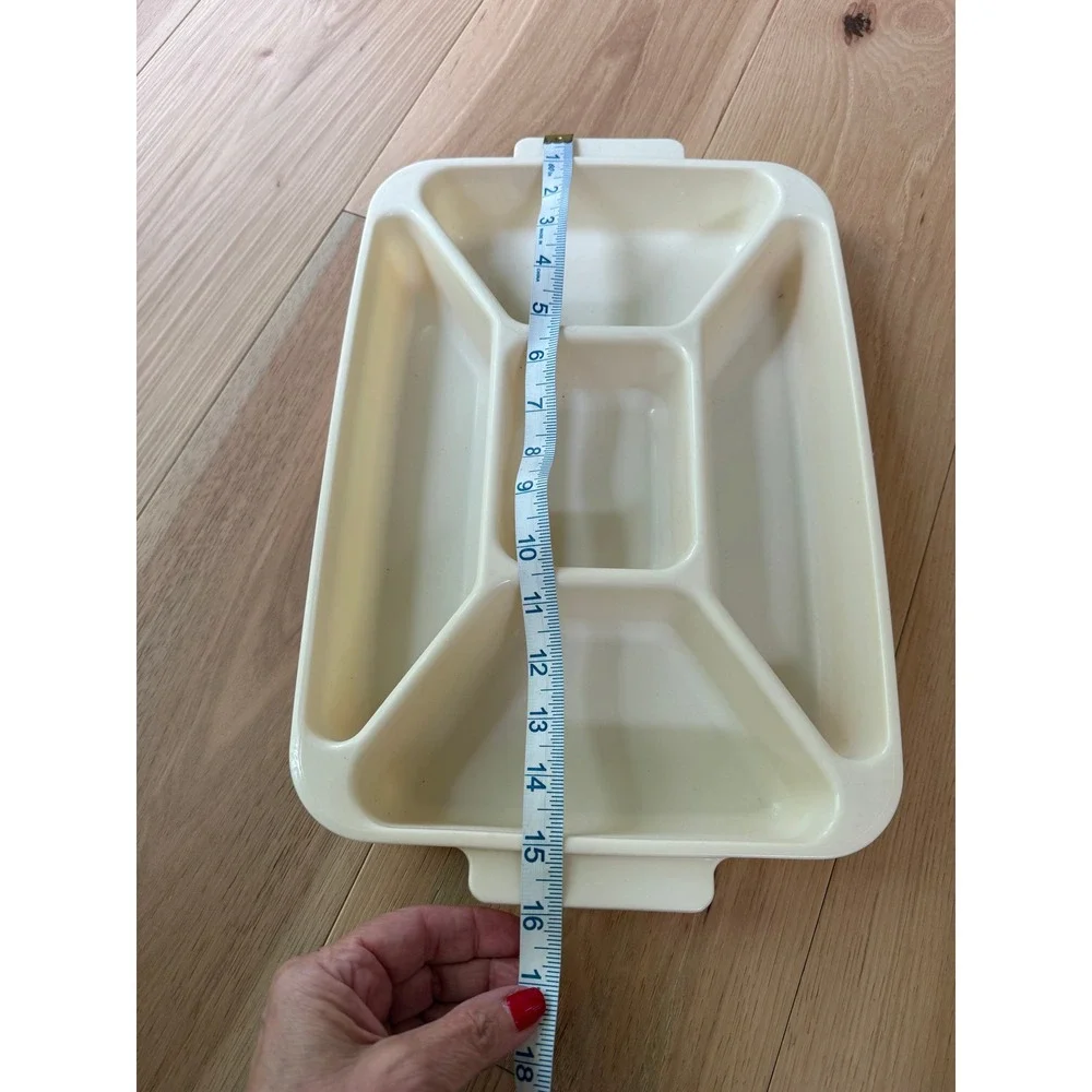 Rubbermaid Servin Saver Divided Tray Almond Vintage 0833 5-Section Lid